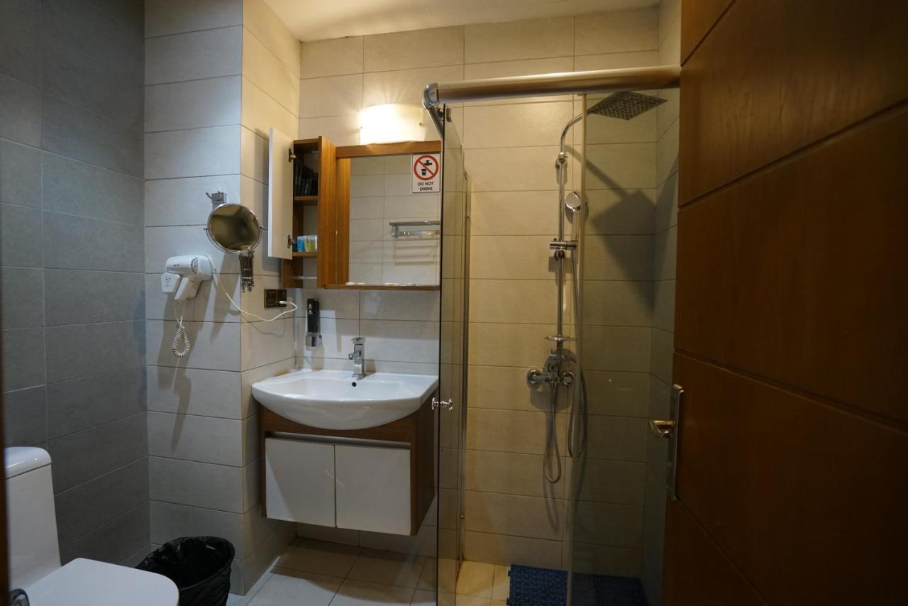 Gratus Hotel Арбил Екстериор снимка